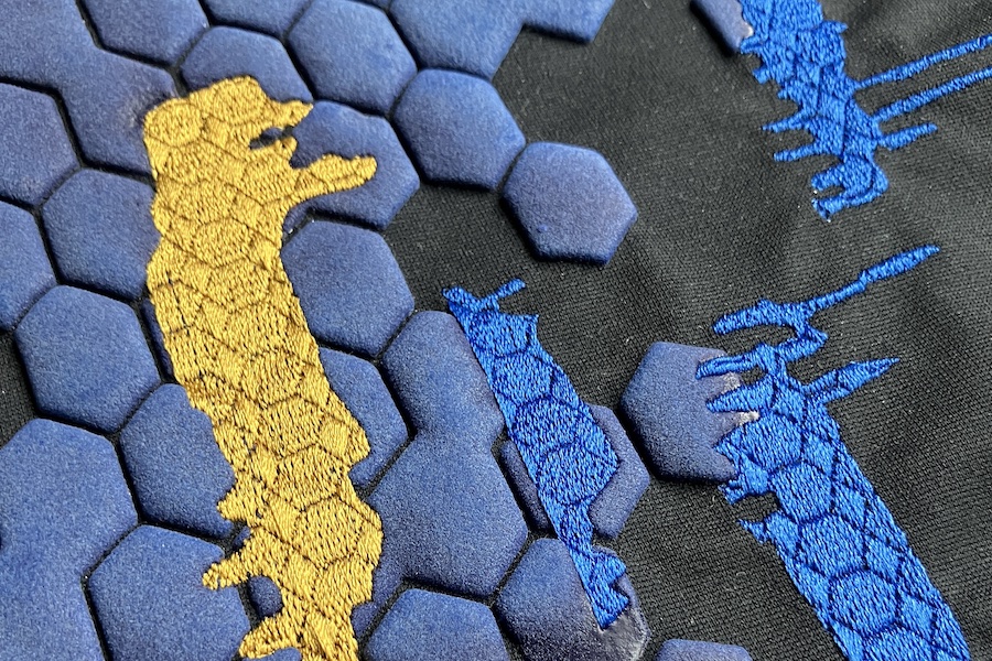 Embroidery combined with GRDXKN textured printing. Design by texoversum, Reutlingen University of Applied Sciences (Reiner Knochel) © 2026 GUNOLD