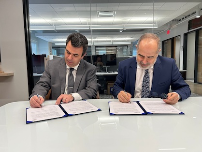 Mr. Avedis Seferian (left) and Mr. Selcuk Mehmet Kaya signing the agreement © 2024 IHKIB