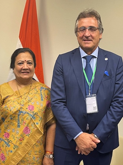 The Indian Minister of Textiles, Mrs. Darshana Vikram Jardosh, and ACIMIT President Alessandro Zucchi (c) 2023 ACIMIT