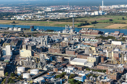 BASF SE with its main site in Ludwigshafen is the heart of the BASF Group. With around 250 productions facilities, hundreds of laboratories, technical centers, factories and offices in an area of approximately ten square kilometers, the site is the largest integrated chemical complex in the world. As the headquarters of BASF it is also the cradle of the Verbund concept, where production facilities, energy flows and logistics are linked together intelligently in order to utilize resources as efficiently as possible (c) 2018 BASF BASF SE with its main site in Ludwigshafen is the heart of the BASF Group. With around 250 productions facilities, hundreds of laboratories, technical centers, factories and offices in an area of approximately ten square kilometers, the site is the largest integrated chemical complex in the world. As the headquarters of BASF it is also the cradle of the Verbund concept, where production facilities, energy flows and logistics are linked together intelligently in order to utilize resources as efficiently as possible (c) 2018 BASF