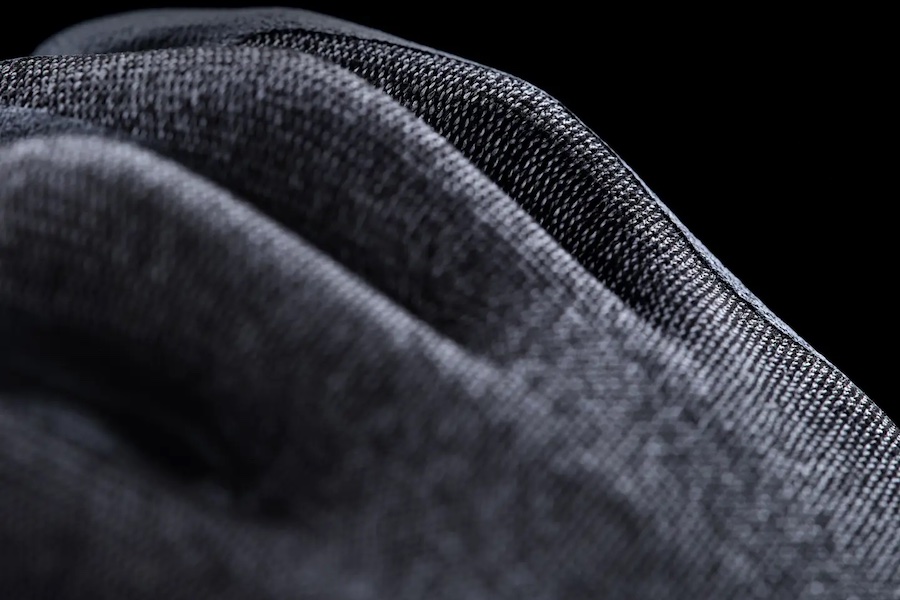 Glove made with Dyneema® Diamond 3.0 © 2025 Avient Corporation Glove made with Dyneema® Diamond 3.0 © 2025 Avient Corporation