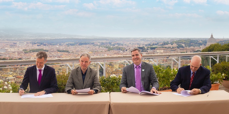 (l to r) Murat Dogru, General Manager, EDANA; Mikael Staal Axelsen, CEO, Fibertex Personal Care, EDANA Board Chair; Mark Thornton, Vice President, The Procter & Gamble Company, INDA Board Chair; and Tony Fragnito, President & CEO, INDA © 2024 INDA