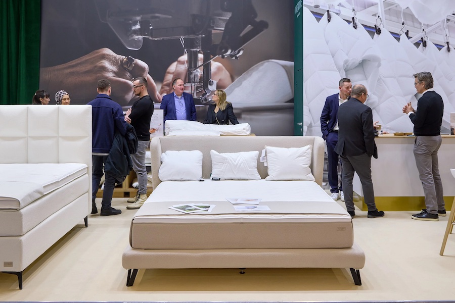 Bed with three cushions © 2025 Photo: Messe Frankfurt / Jean-Luc Valentin Bed with three cushions © 2025 Photo: Messe Frankfurt / Jean-Luc Valentin