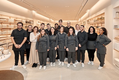 for&from dates back to 2002 when Massimo Dutti opened the platform’s first store in Palafolls (Barcelona). Today, Pull&Bear, Bershka, Stradivarius, Oysho and Tempe Inditex are also part of the project. In 2019, for&from inaugurated its first international store in Italy, which is managed by Fondazione Cometa.  With the new Zara Home for&from in the Freeport Lisboa Fashion Outlet, the platform has 16 stores, with all of the Inditex Group’s brands represented. Portugal is the third country to welcome for&from, adding to the 14 establishments already operating in Spain and the sole store in Italy. Over its more than two decades in operation, for&from has generated job opportunities for over 750 people and €8 million of profits for the charitable organisations that run the stores. © INDITEX