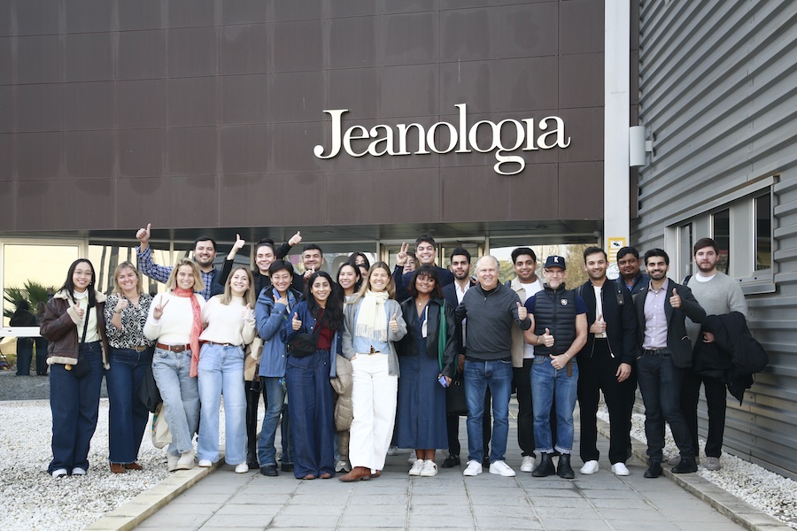 NEXTGEN SUMMIT, a special event organized by Jeanologia to celebrate its 30th anniversary, brought together, for the first time, the new generation of global denim leaders to discuss the major challenges facing the textile industry, including digitalization, automation, and sustainability © 2025 Jeanologia