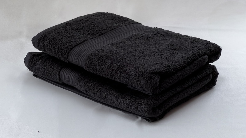 Black Towels © 2024 LENZING