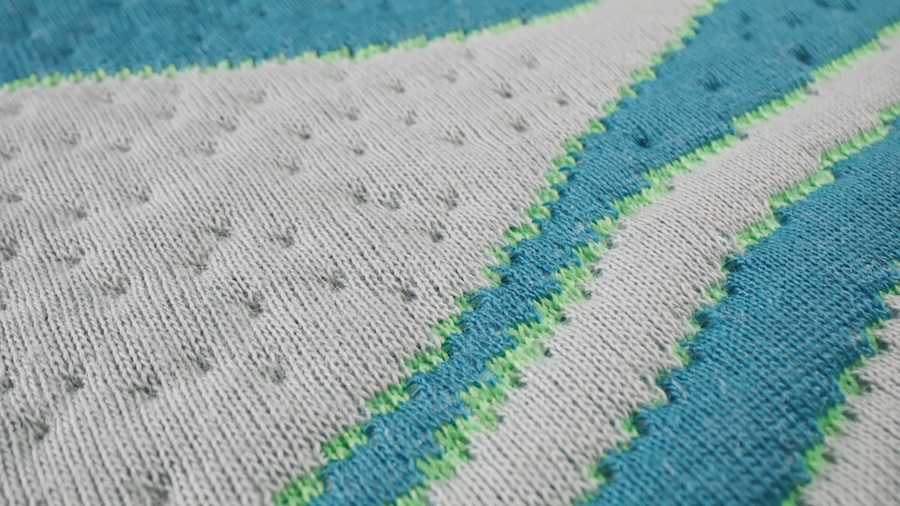 The OVJA 2.4 EM offers a wide variety of patterns. © 2026 Mayer & Cie. Global