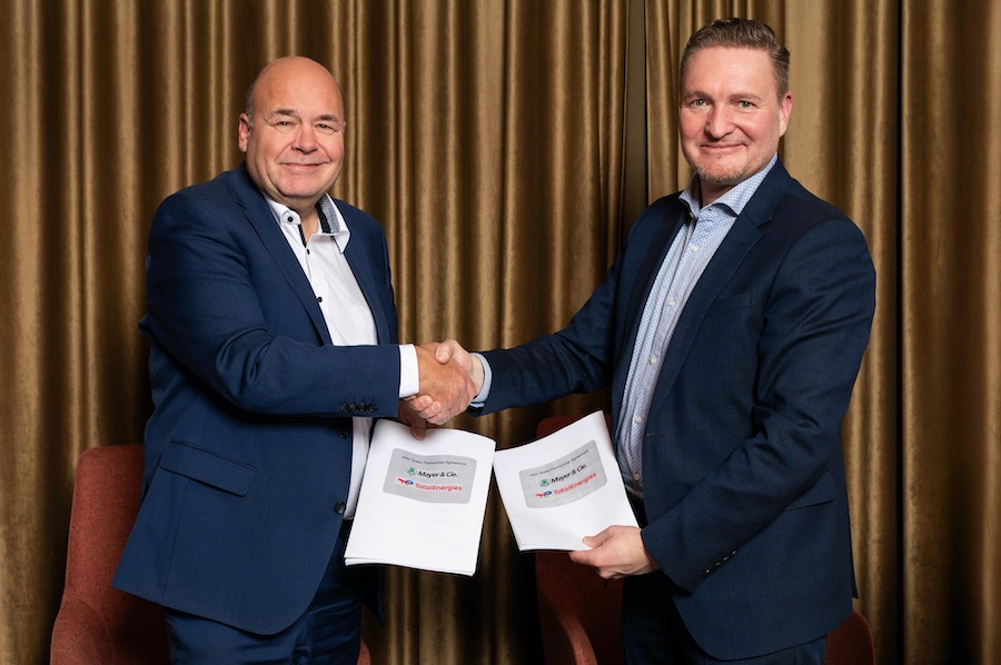 Rainer KEIEMBURG, Vice President for Industrial Lubricants at TotalEnergies Lubrifiants and Marcus Mayer, Managing Partner Mayer & Cie. signed the cooperation in Strasbourg on Thursday, February 6, 2025 (Picture credit: Benjamin Hincker). © 2025