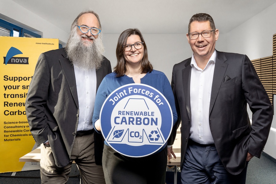 CEO and founder Michael Carus and COO Linda Engel (left and middle) welcome Lars Börger (right) as the new Co-CEO of the nova-Institute, excited to start this new chapter together © 2025 nova-Institute