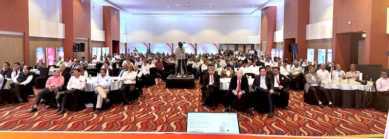 More than 300 participants listened attentively throughout the day and were impressed by the technology solutions presented by the Oerlikon experts © 2025 Oerlikon