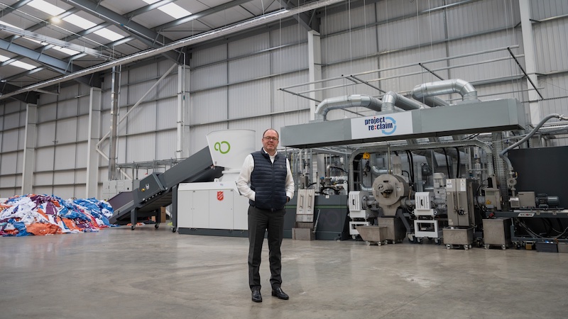 Manfred Dobersberger, Managing Director of PURE LOOP, in front of the recycling plant at SATCoL's processing centre in Kettering, UK © 2024 PURE LOOP