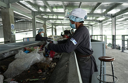 Project STOP workers on a waste sorting line in Jembrana, Indonesia. photo: © Project STOP Project STOP workers on a waste sorting line in Jembrana, Indonesia. photo: © Project STOP