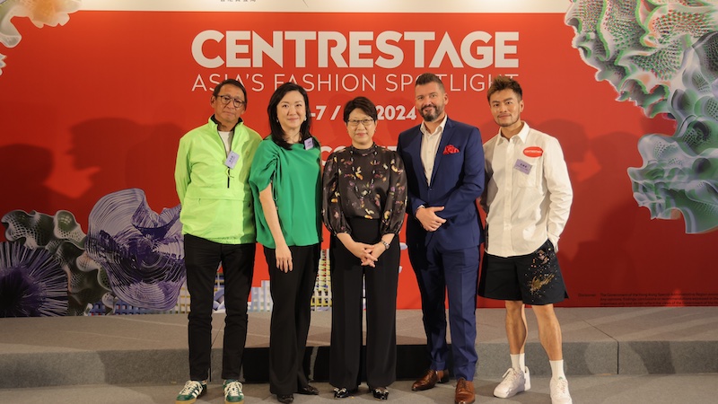 Sophia Chong, Deputy Executive Director of the HKTDC (centre); Katherine Fang, Chairman of the HKTDC Garment Advisory Committee (second left); Corin Wilson, Director, Trade & Investment, British Consulate-General Hong Kong (second right); William Fu, CEO of Ashworth (left); and Mountain Yam, Founder of 112 mountainyam (right) shared insights on the exhibition highlights, circular fashion and athleisure trends at today’s CENTRESTAGE press conference © 2024 HKTDC