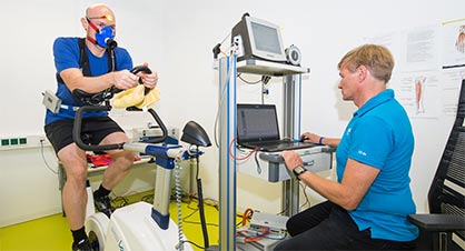 Sweating for science - in the project Spacetex2, Dr Alexander Gerst will test the cooling performance of functional shirts both on Earth (see picture of him during a training session at the European Astronaut Centre EAC in spring 2018) and in space. © DLR Sweating for science - in the project Spacetex2, Dr Alexander Gerst will test the cooling performance of functional shirts both on Earth (see picture of him during a training session at the European Astronaut Centre EAC in spring 2018) and in space. © DLR