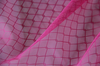 Super-filigree fabric for the fashion sector, produced on an HKS 4-M EL (c) 2018 KARL MAYER Super-filigree fabric for the fashion sector, produced on an HKS 4-M EL (c) 2018 KARL MAYER