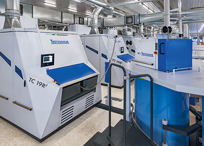 Trützschler offers proven solutions for textile recycling – such as the intelligent card TC 19Ri for Recycling © 2023 Trützschler